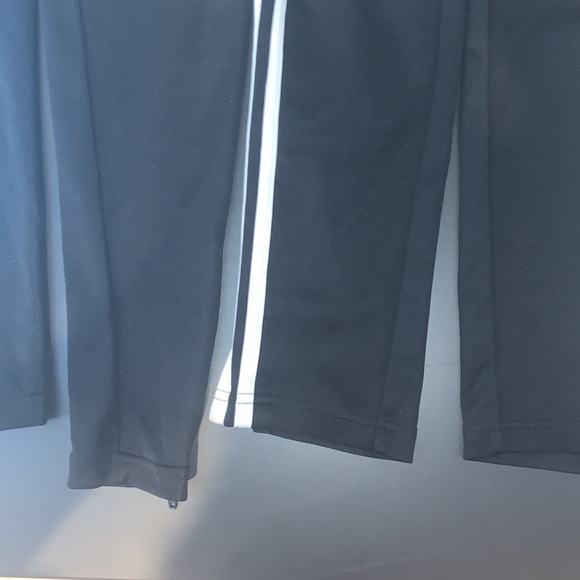 2 pairs black and white Adidas track pants - Picture 7 of 7